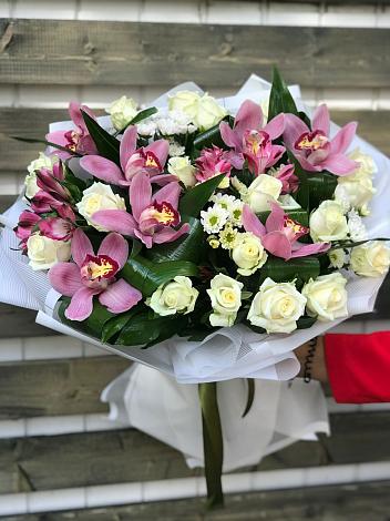 Букет цветов из: Розы и Хризантемы в Хатунь