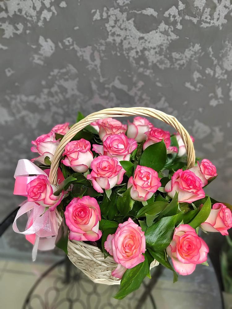 Цветочная композиция из Розы в корзине в Хатунь