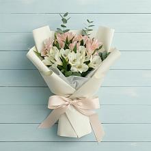 Букет цветов из:  Альстромерии в Хатунь