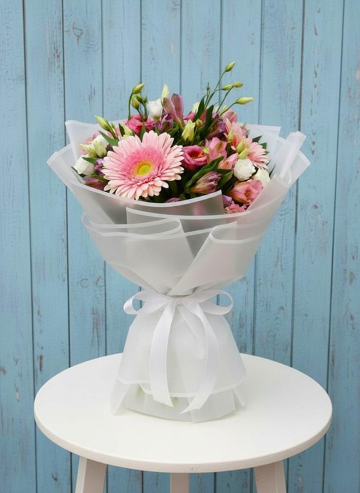 Букет цветов из: Герберы, Альстромерии и Лизиантусы в Хатунь